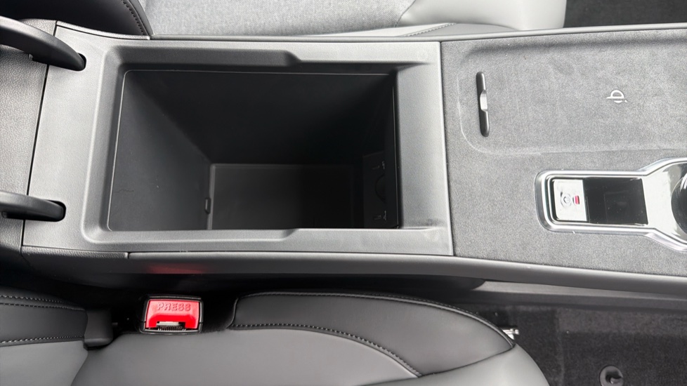 MG MG4 170kW Premium Long Range 64kWh 5dr Auto Electric Hatchback - Image 31