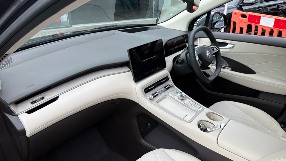 MG MGS6 180kW Trophy EV Long Range 77kWh 5dr Auto Electric Estate - Image 9
