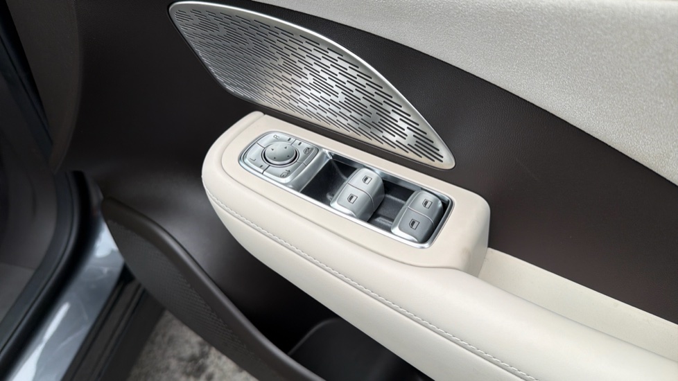 MG MGS6 180kW Trophy EV Long Range 77kWh 5dr Auto Electric Estate - Image 26