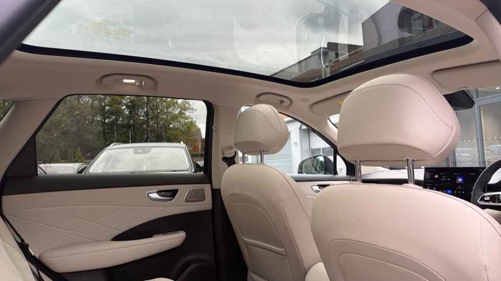 MG MGS6 180kW Trophy EV Long Range 77kWh 5dr Auto Electric Estate - Image 36