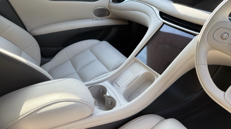 MG IM5 217kW Standard Range 75kWh 5dr Auto Electric Hatchback - Image 30