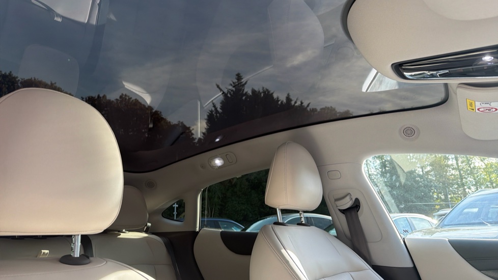 MG IM5 217kW Standard Range 75kWh 5dr Auto Electric Hatchback - Image 31