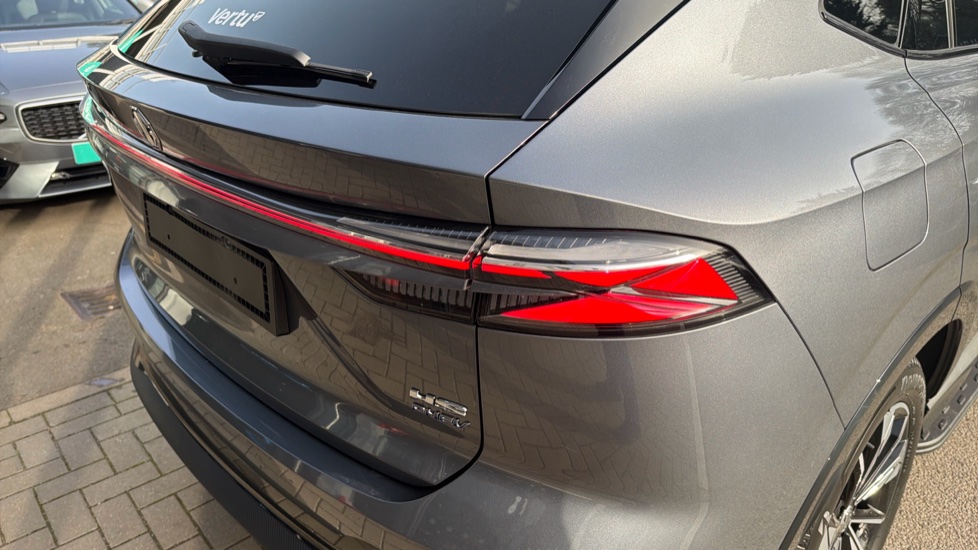 MG HS 1.5 T-GDI PHEV SE 5dr Auto Hatchback - Image 23