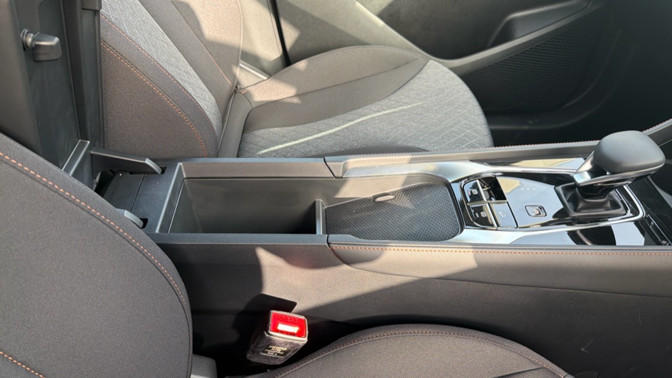MG HS 1.5 T-GDI PHEV SE 5dr Auto Hatchback - Image 39