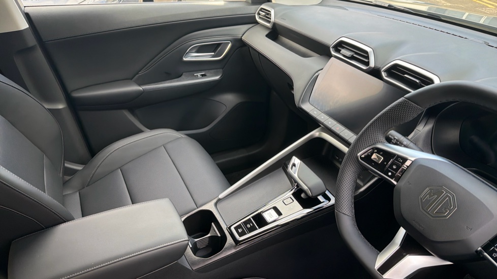 MG ZS 1.5 Hybrid+ Trophy 5dr Auto Hybrid Hatchback - Image 14