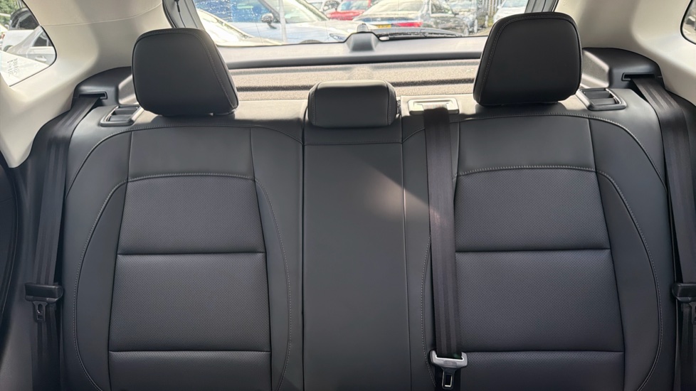 MG ZS 1.5 Hybrid+ Trophy 5dr Auto Hybrid Hatchback - Image 15