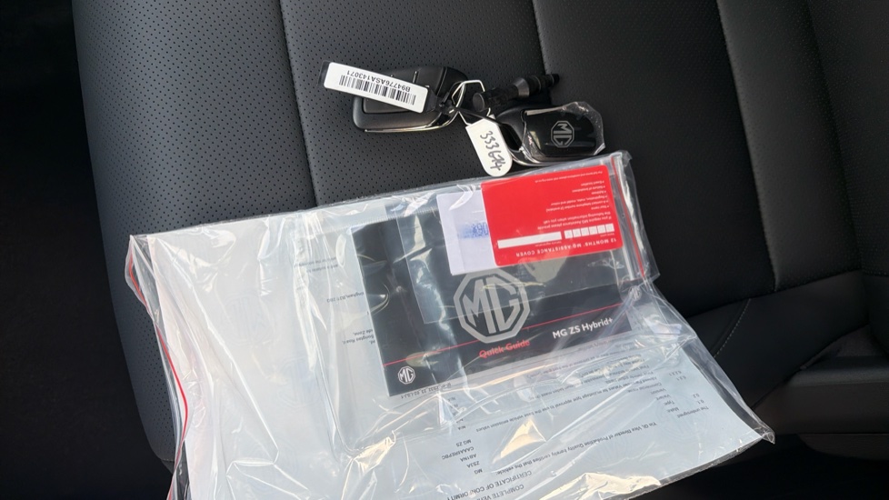 MG ZS 1.5 Hybrid+ Trophy 5dr Auto Hybrid Hatchback - Image 19