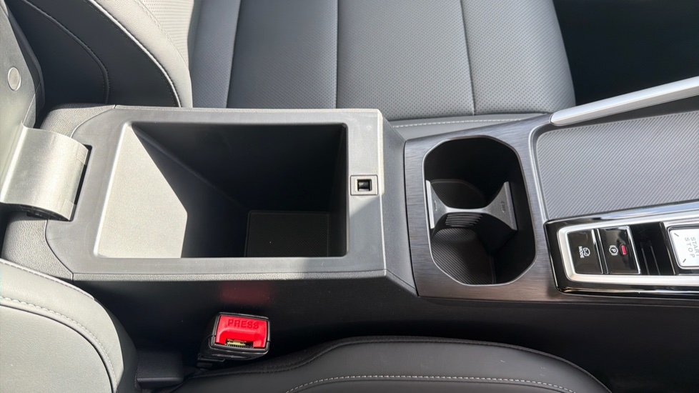MG ZS 1.5 Hybrid+ Trophy 5dr Auto Hybrid Hatchback - Image 28