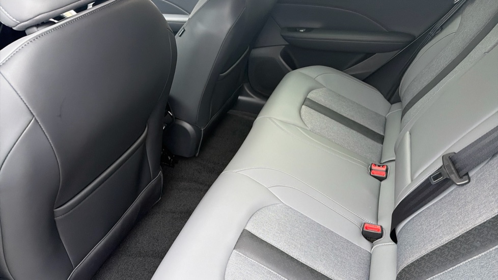 MG MGS5 170kW Trophy EV Long Range 64kWh 5dr Auto Electric Estate - Image 16