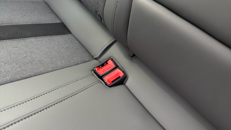 MG MGS5 170kW Trophy EV Long Range 64kWh 5dr Auto Electric Estate - Image 17