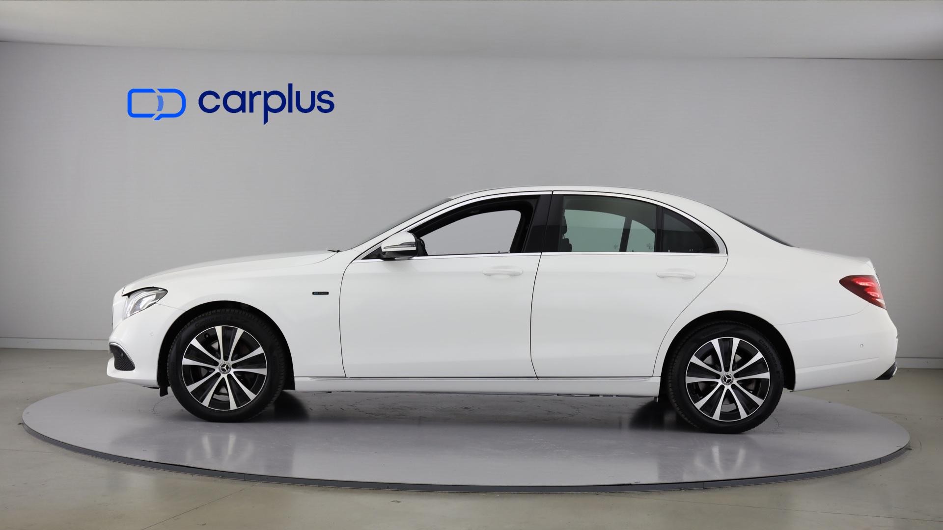 Mercedes-Benz Classe E 300 de Auto — photo 4