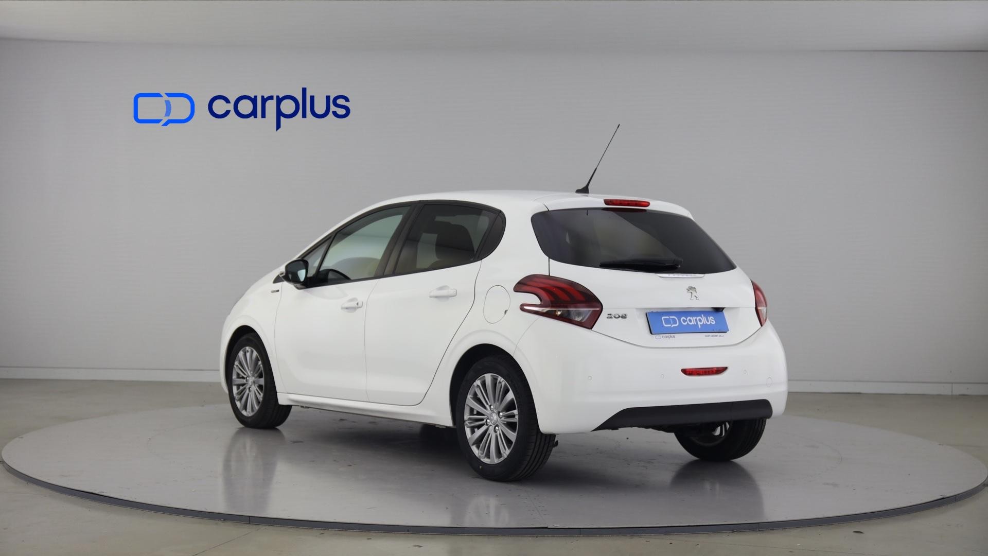 Peugeot 208 Allure 1.2 PureTech 82 Euro 6.2 — photo 3