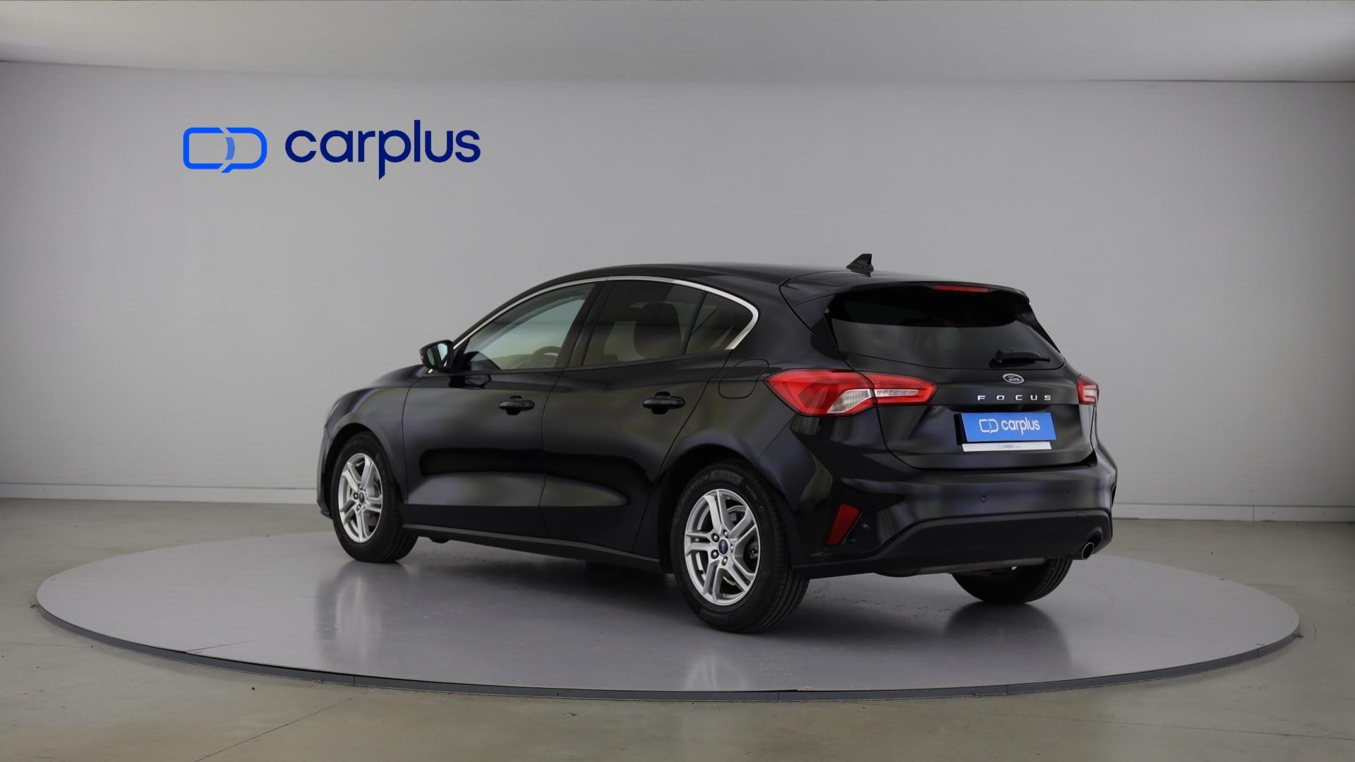 Ford Focus 1.0 EcoBoost 125CV Titanium — photo 3
