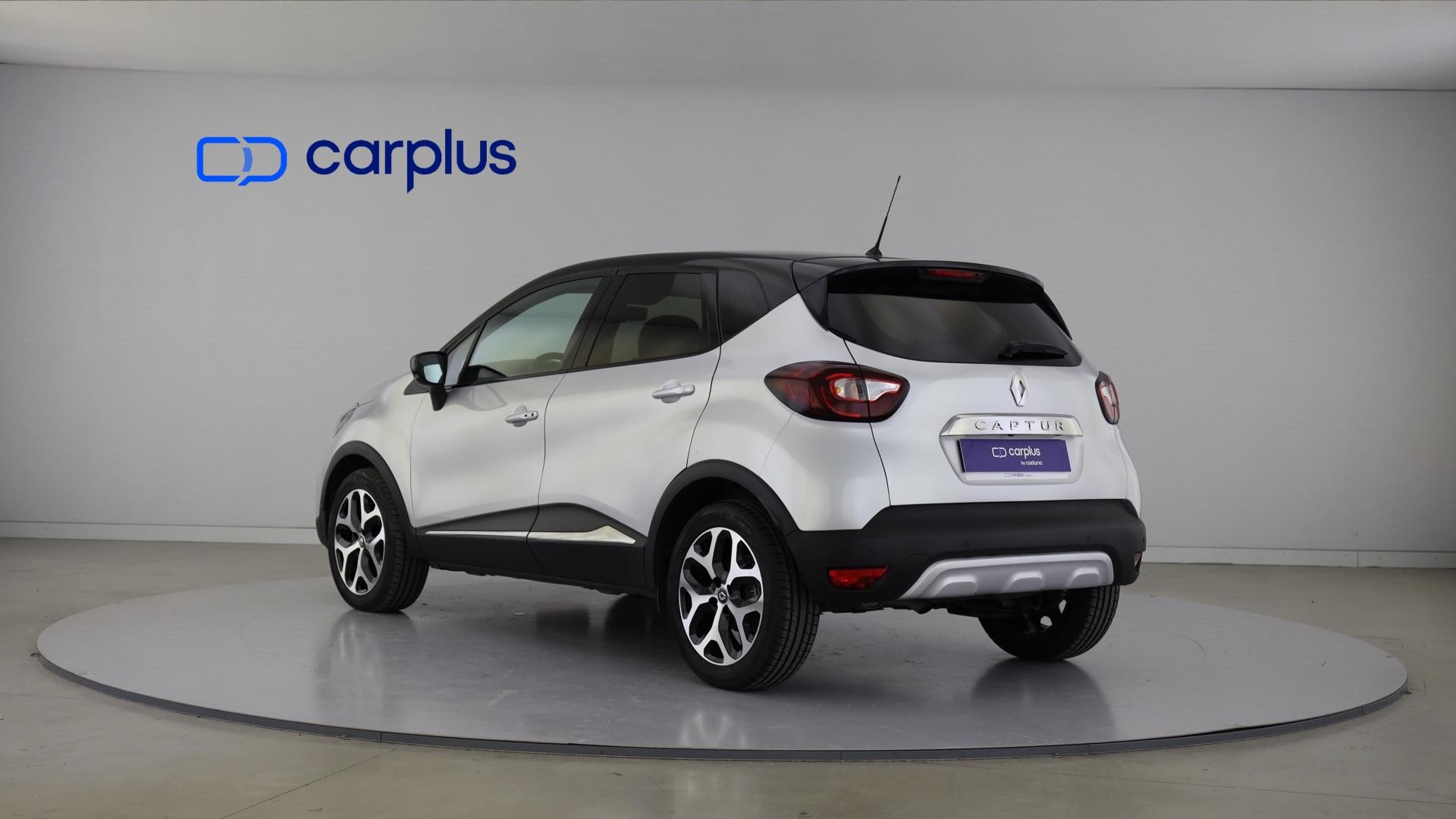 Renault Captur 1.5 dCi 90 Energy Exclusive EDC — photo 3