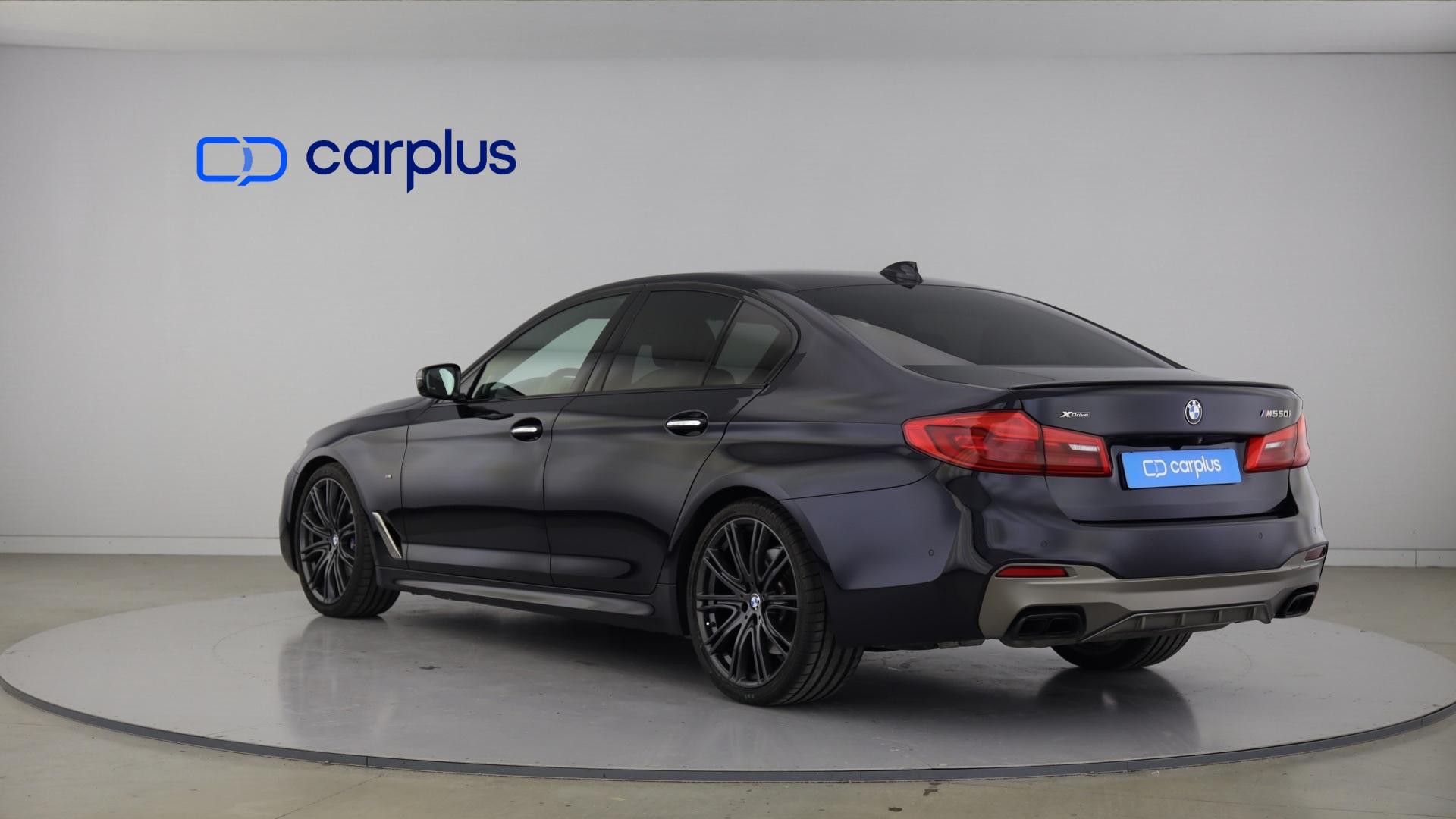 BMW Serie 5 M550i xDrive Auto — photo 3