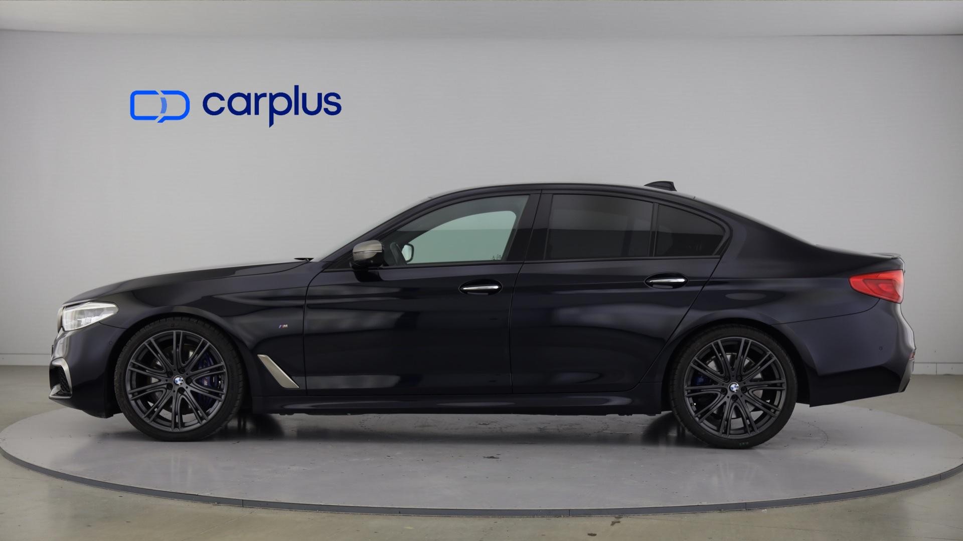 BMW Serie 5 M550i xDrive Auto — photo 4
