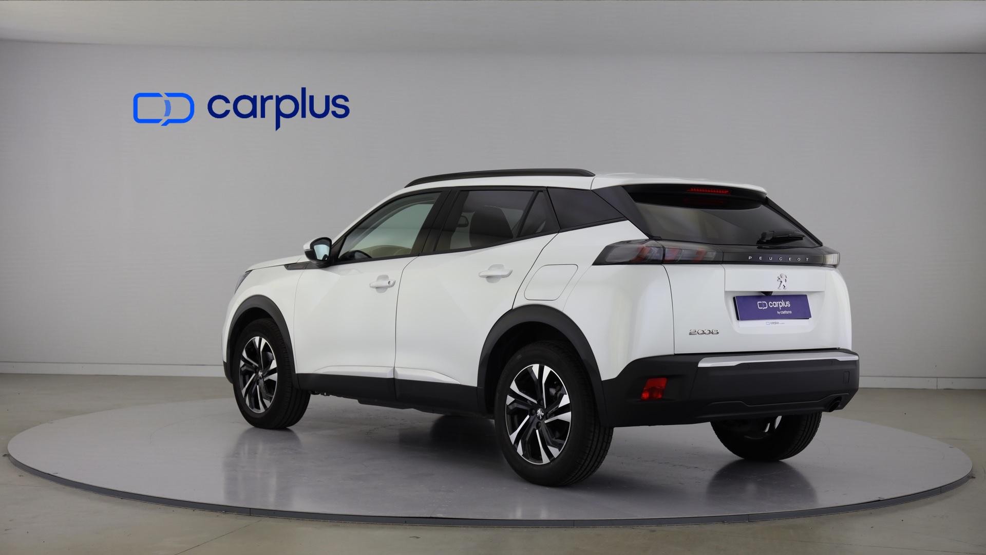 Peugeot 2008 1.5 BlueHDi 100cv Allure — photo 3
