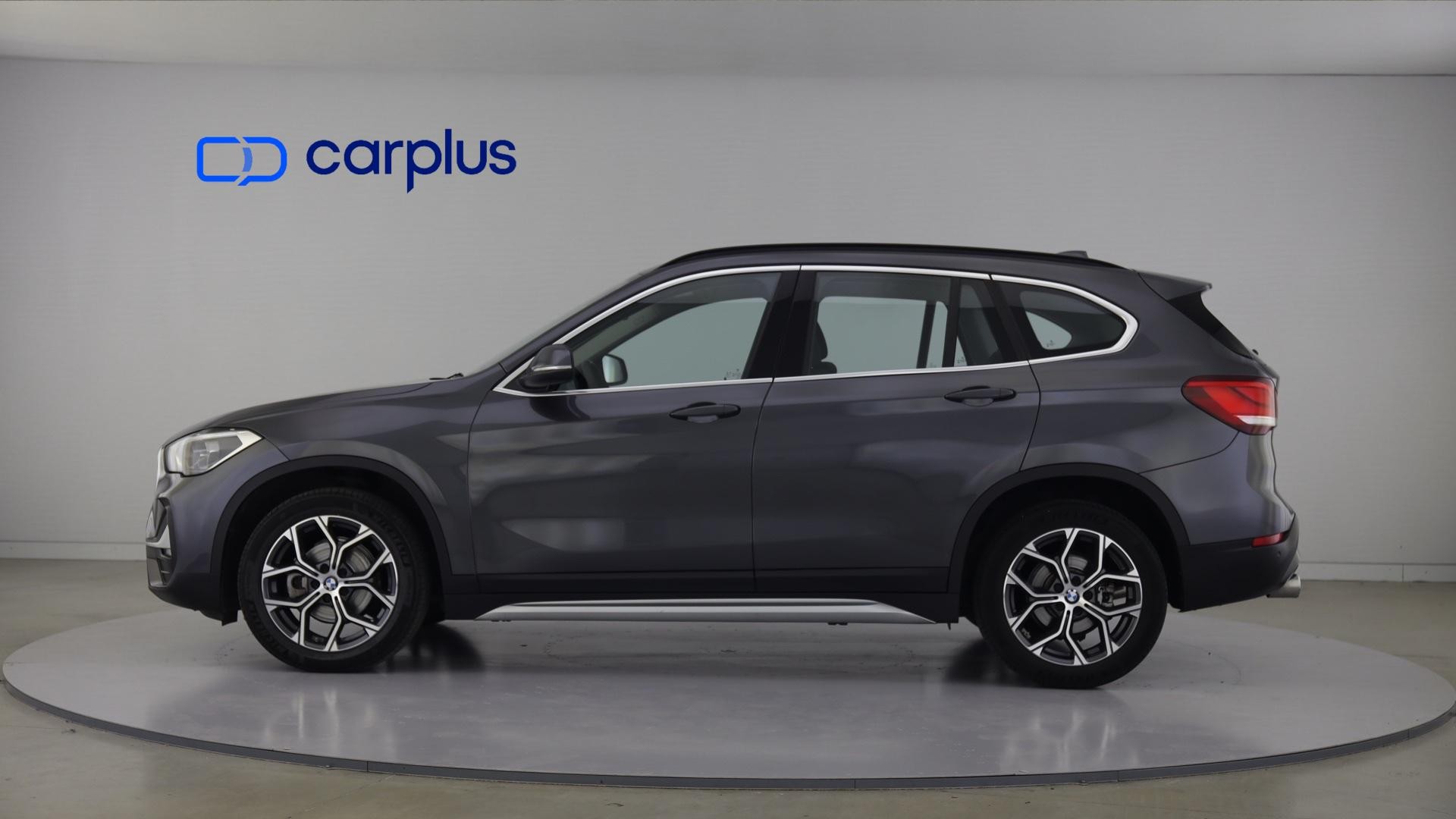 BMW X1 sDrive16d — photo 4