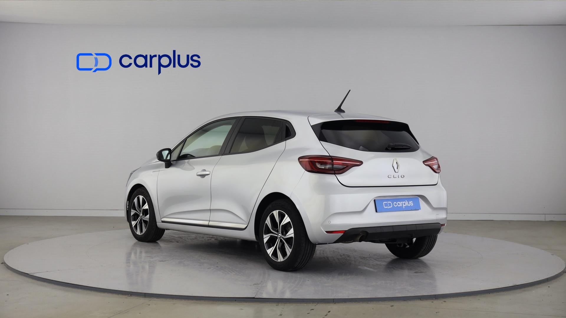 Renault Clio TCe 100 Bi-Fuel Evolution — photo 3