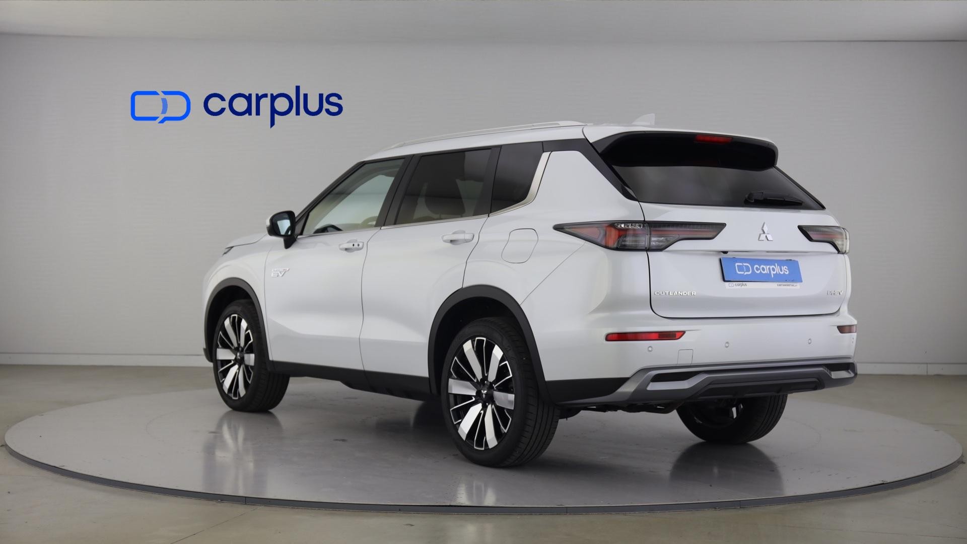 Mitsubishi Outlander 2.4 PHEV Intense — photo 3