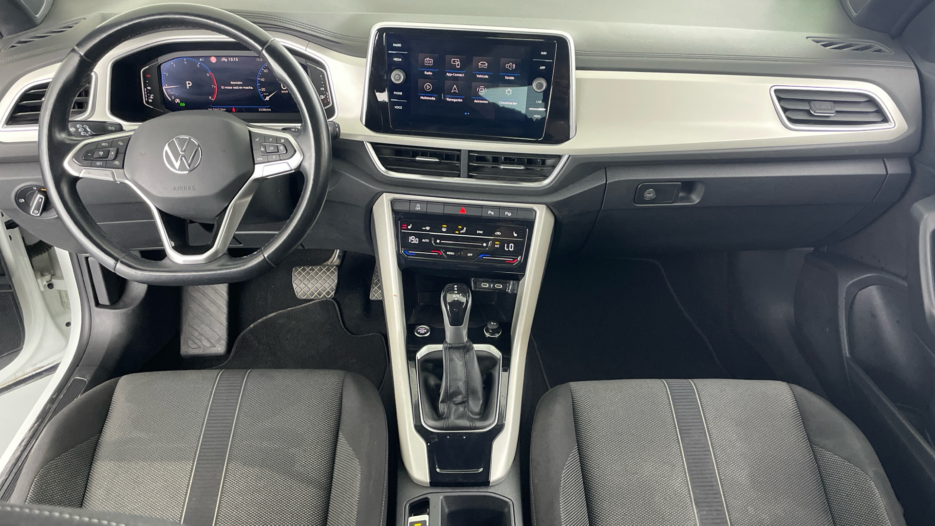 Volkswagen T-Roc - 10
