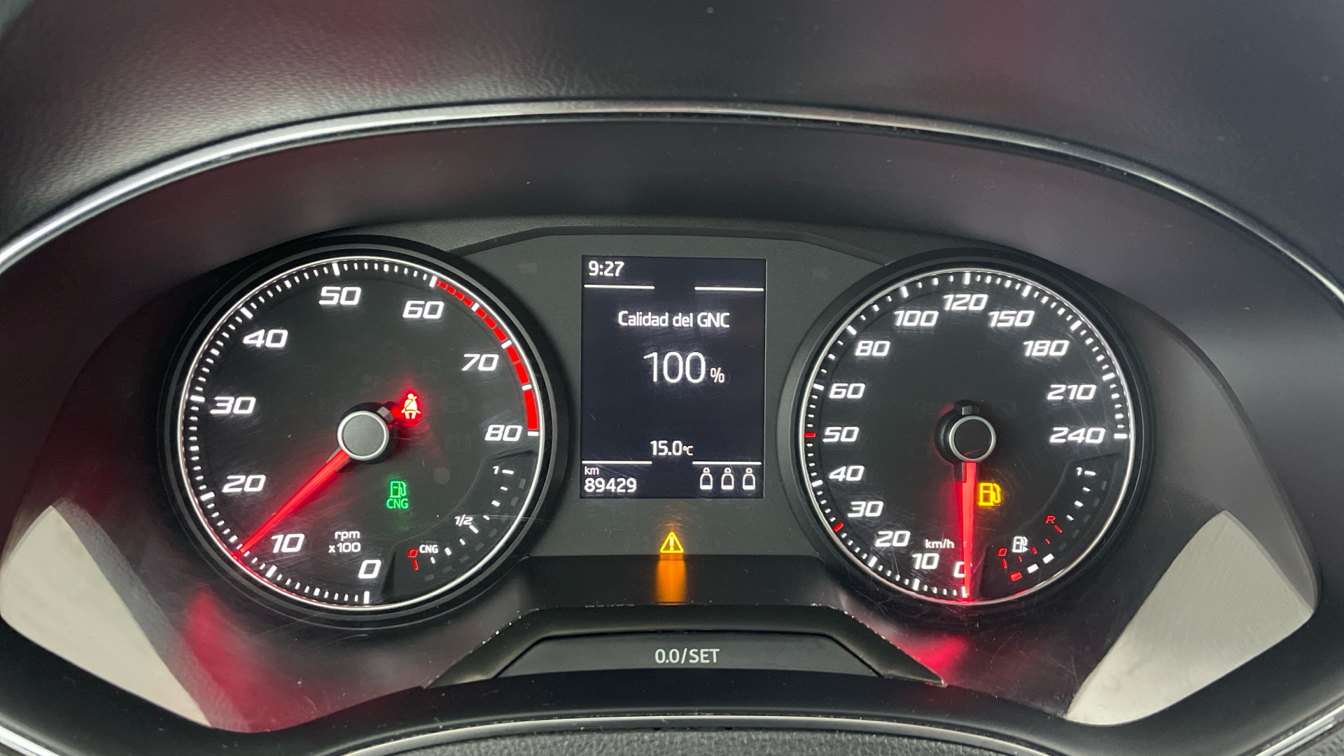 SEAT Arona - 9