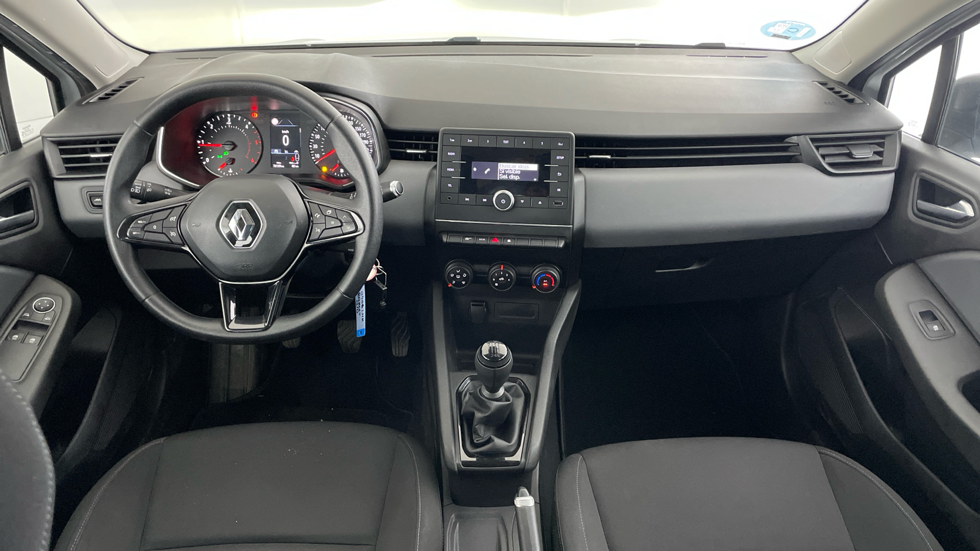 Renault Clio - 10