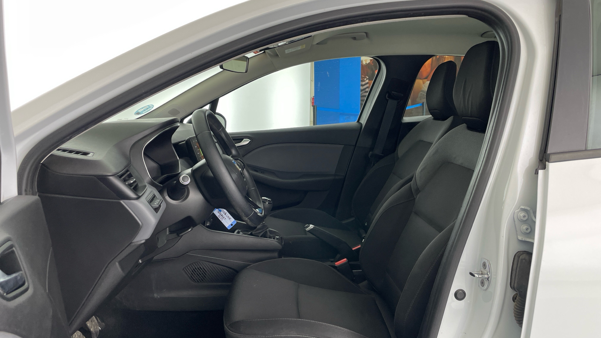Renault Clio - 11