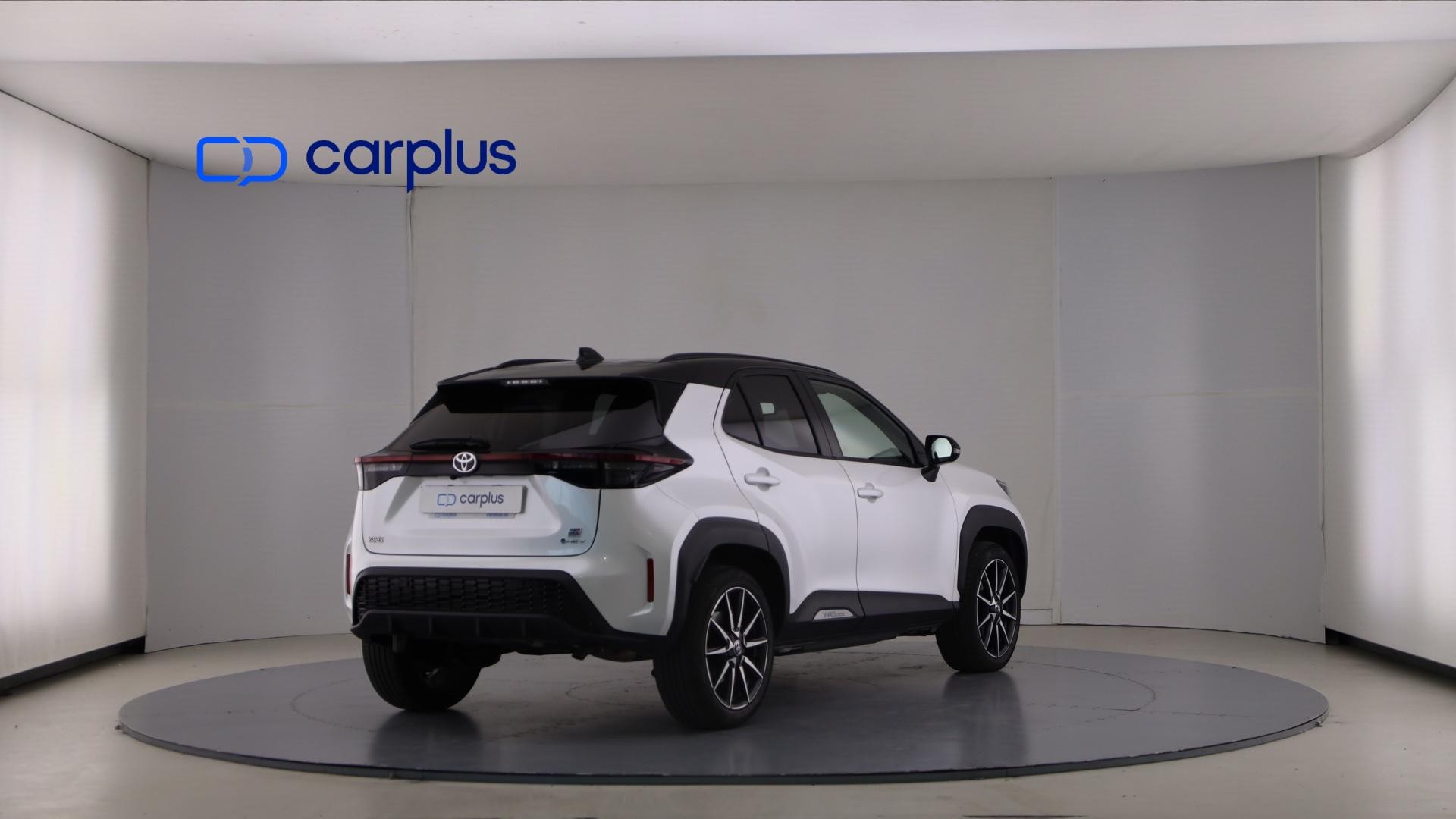 TOYOTA Yaris Cross - 3
