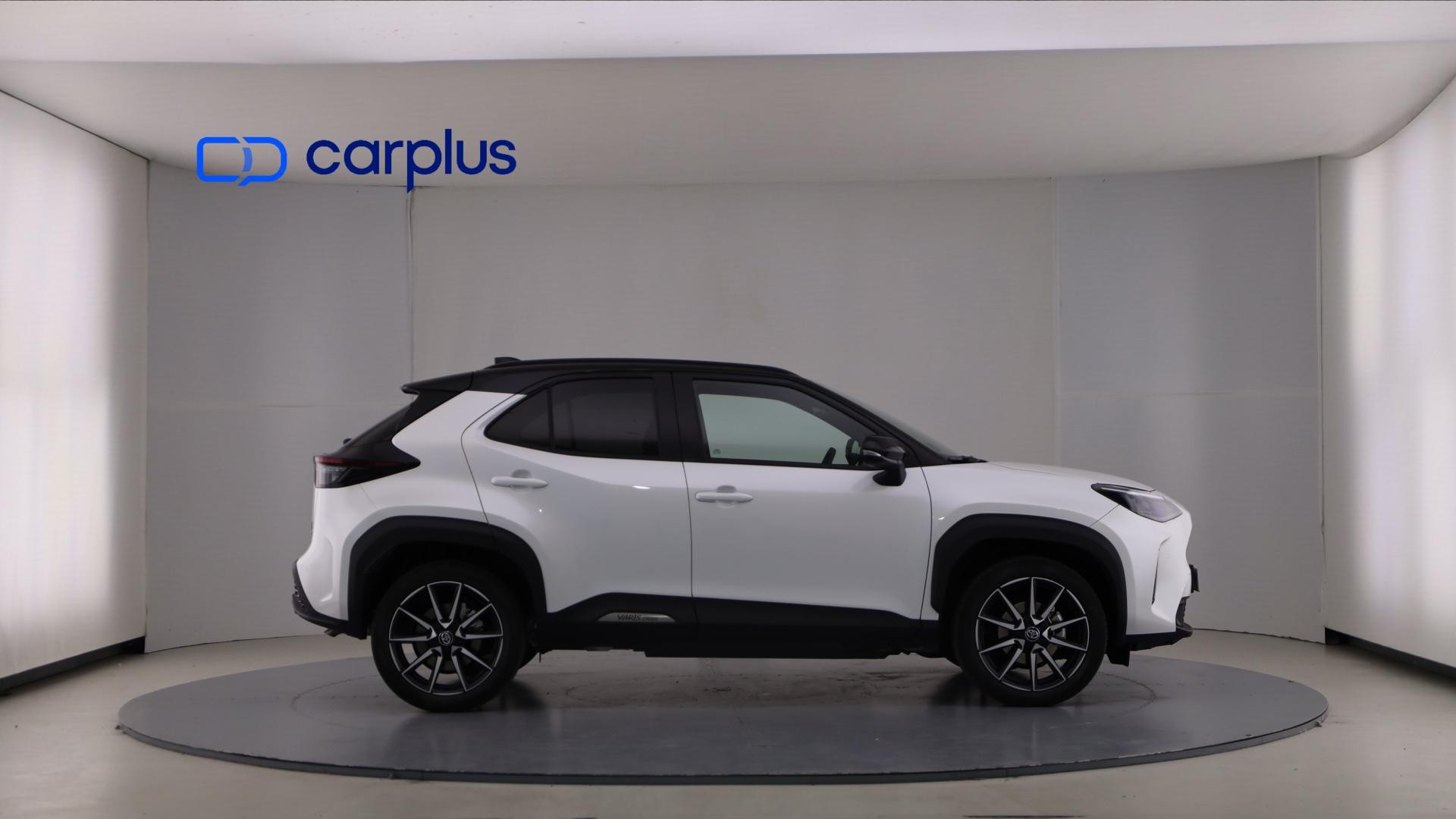 TOYOTA Yaris Cross - 4