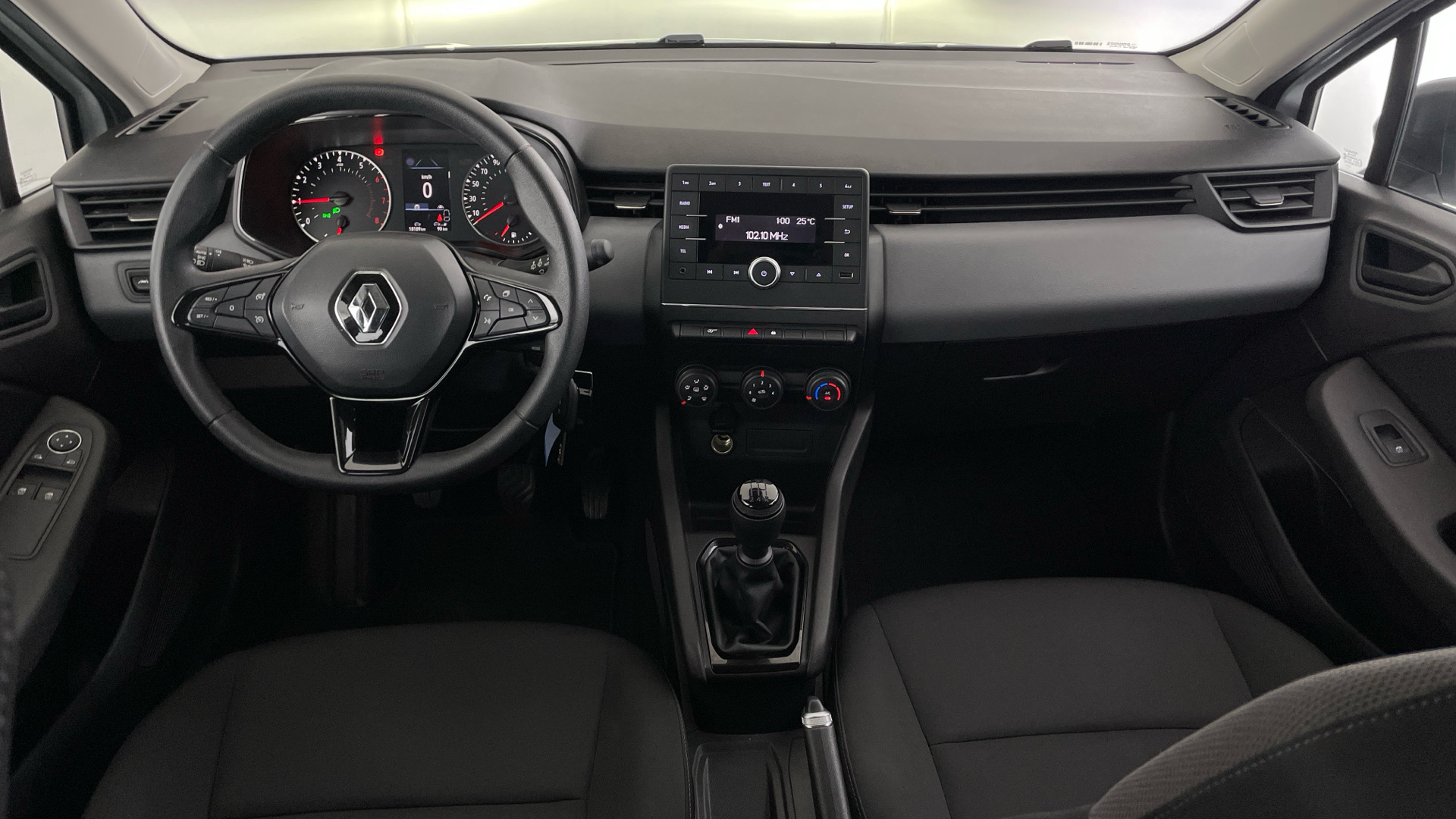 Renault Clio - 10