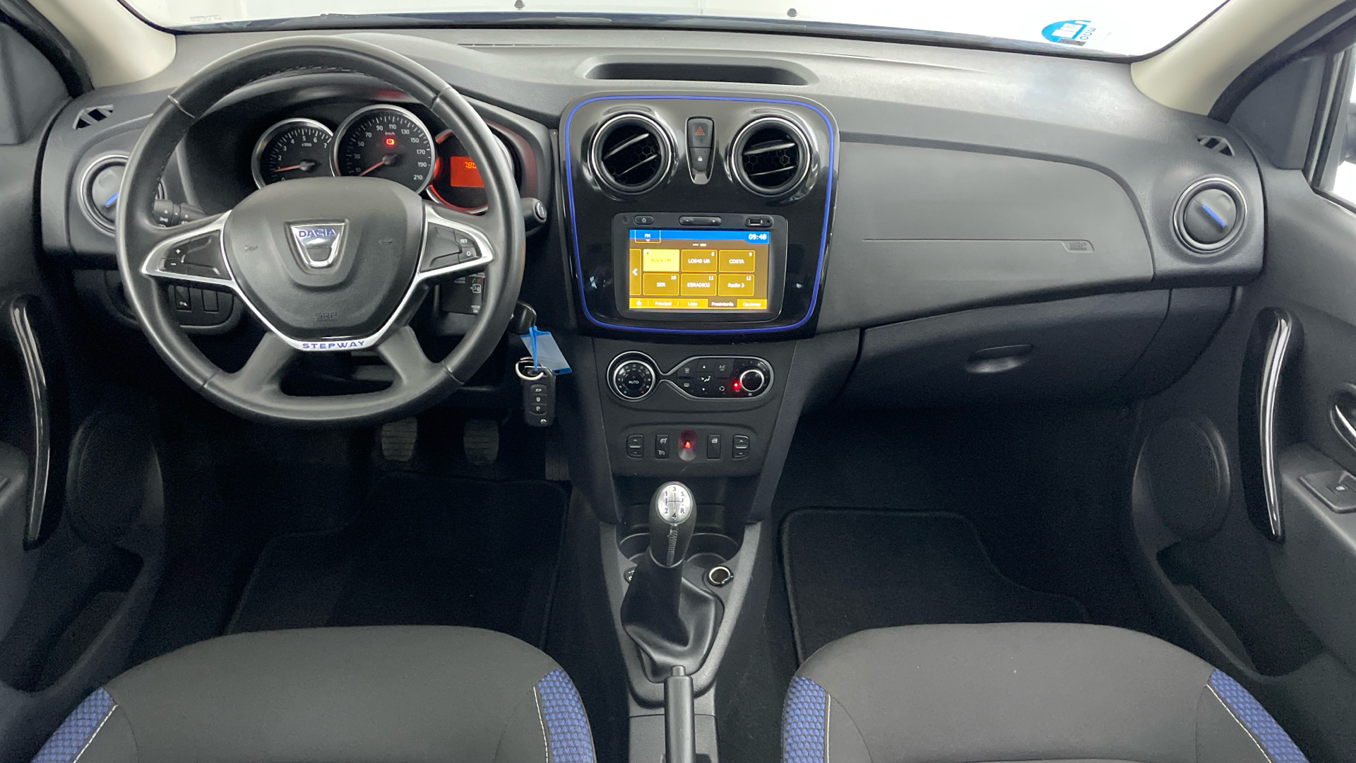 Dacia Sandero - 10