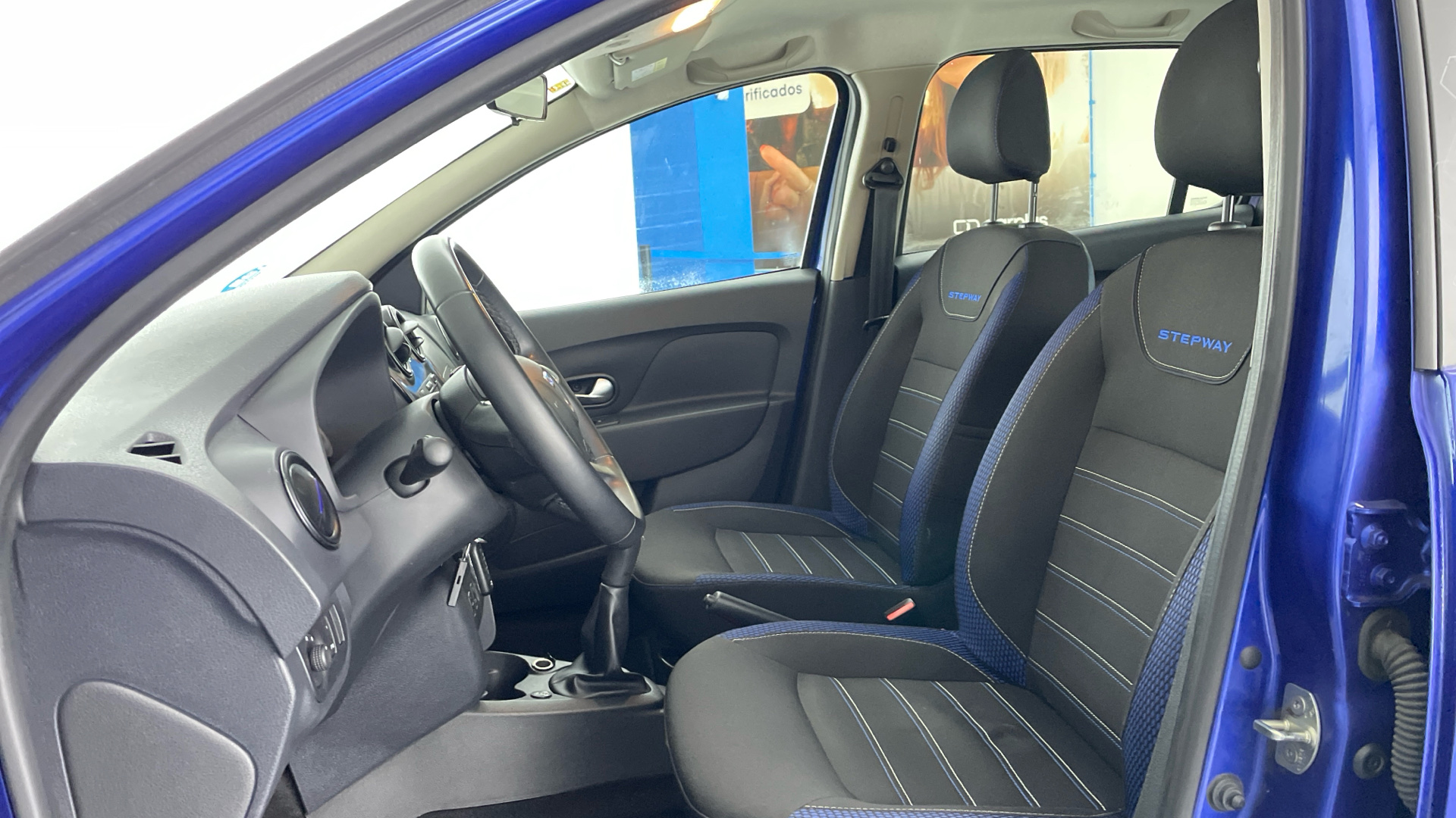 Dacia Sandero - 11