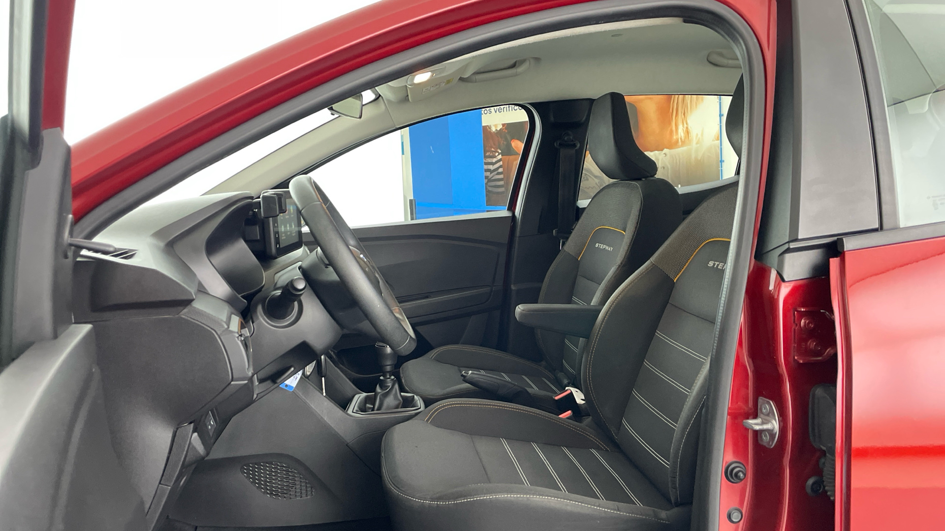 Dacia Sandero - 11