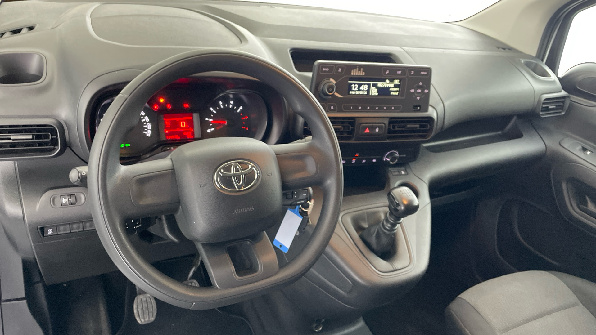 TOYOTA Proace City - 10