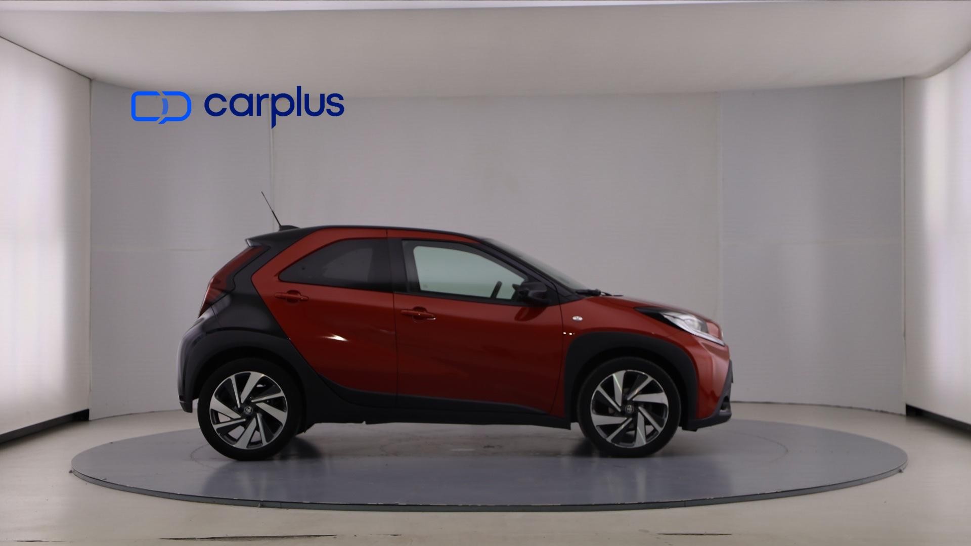 TOYOTA Aygo X Cross - 4