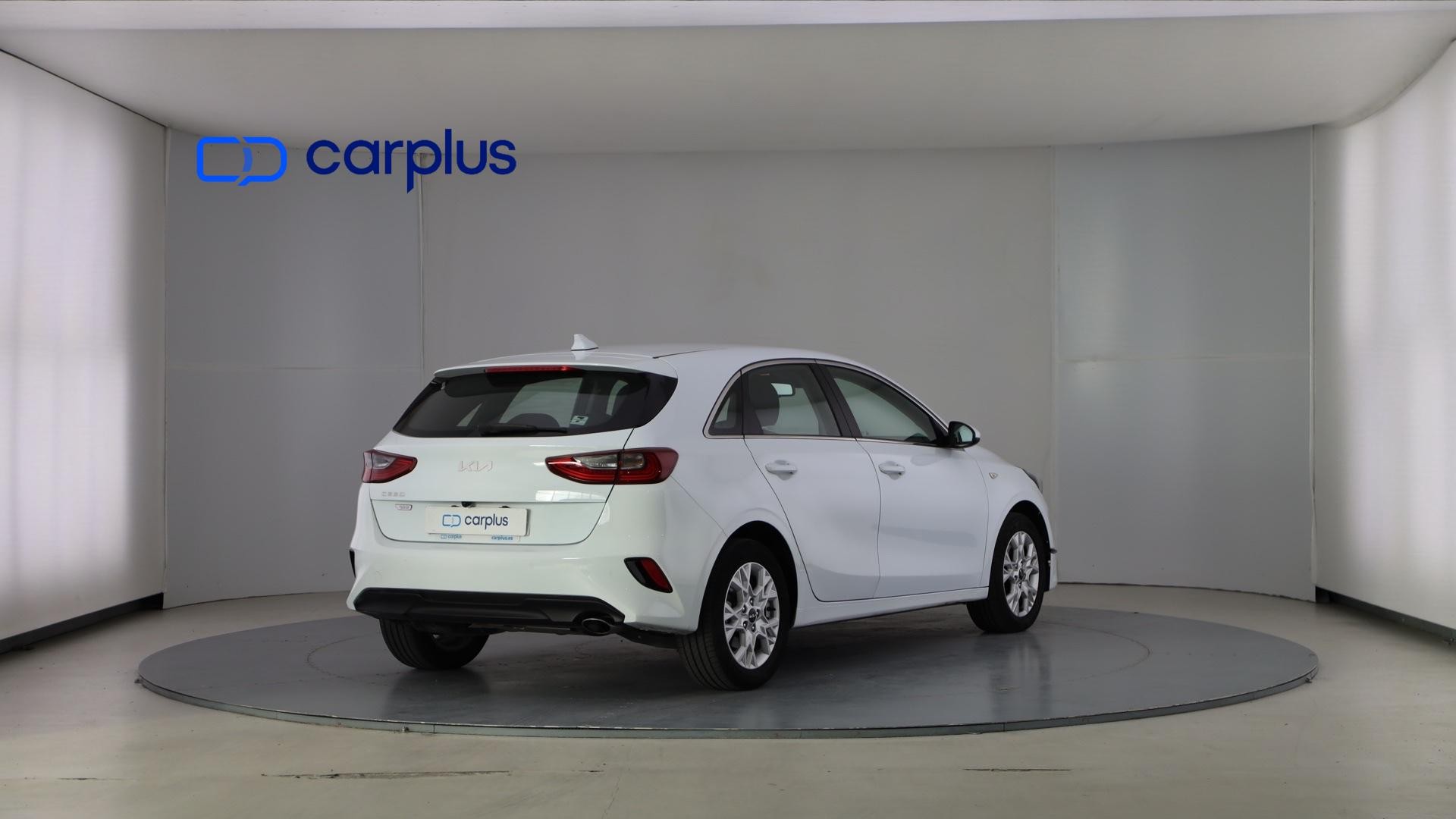 Kia Ceed - 3