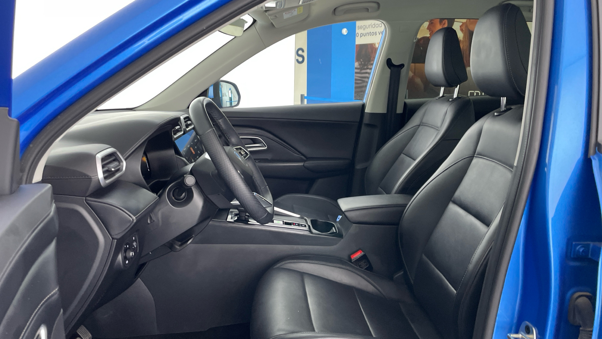 MG ZS - 11