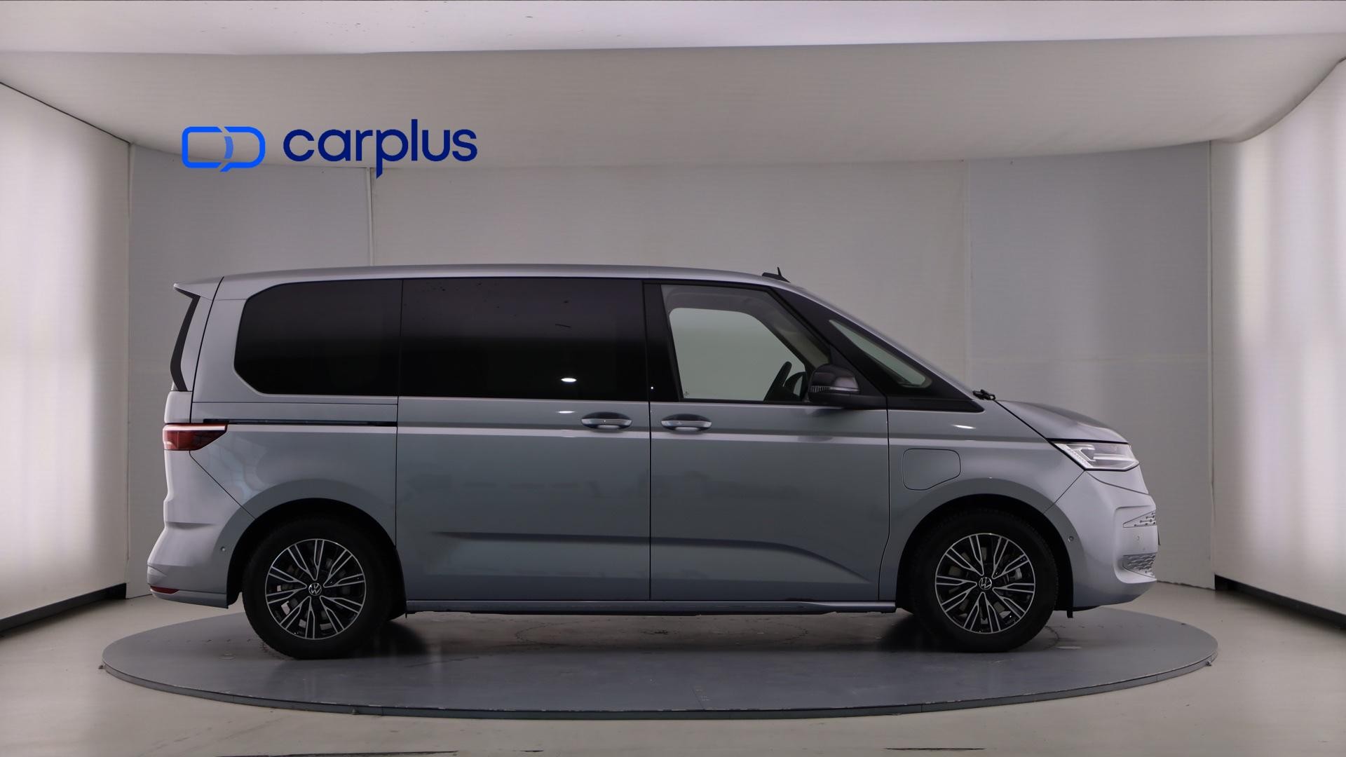 Volkswagen Multivan - 4
