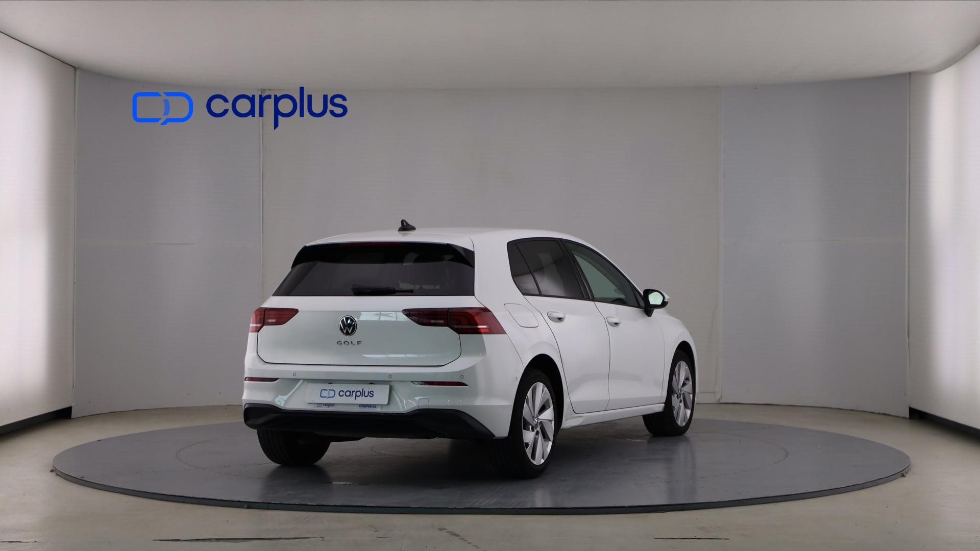 Volkswagen Golf - 8