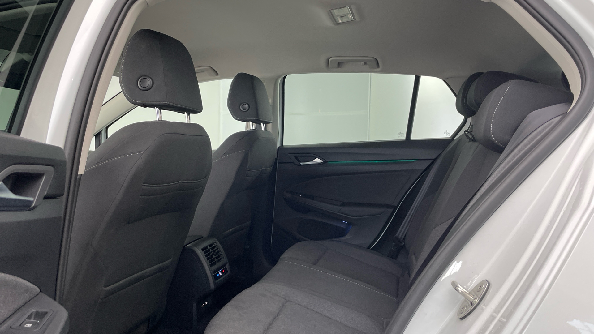 Volkswagen Golf - 12