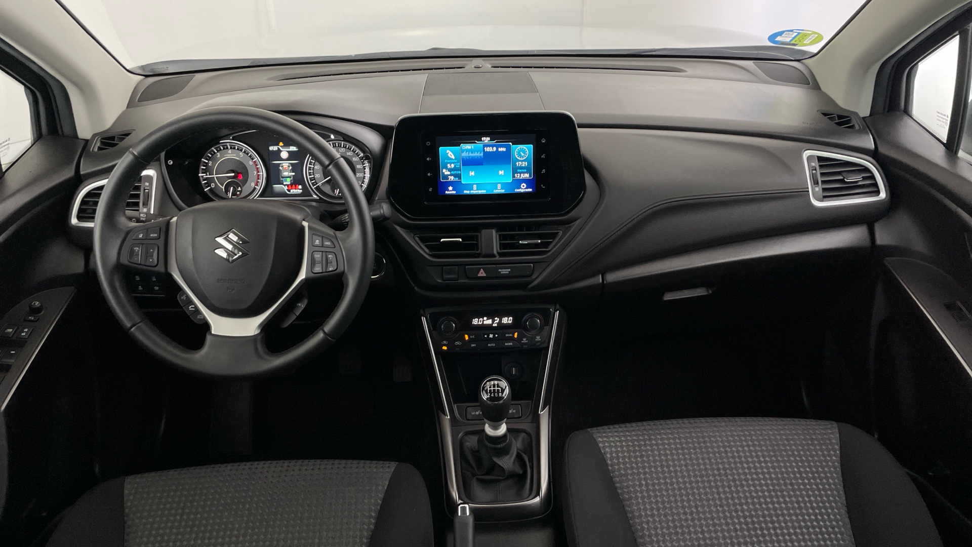 Suzuki S-Cross - 10
