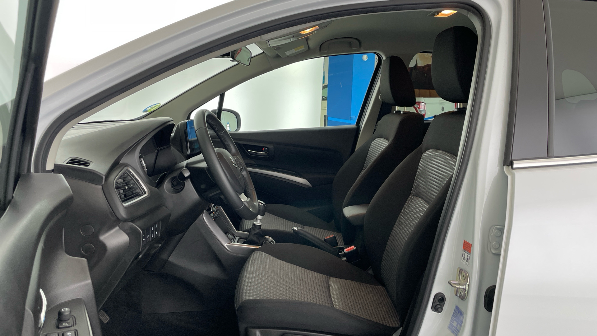 Suzuki S-Cross - 11