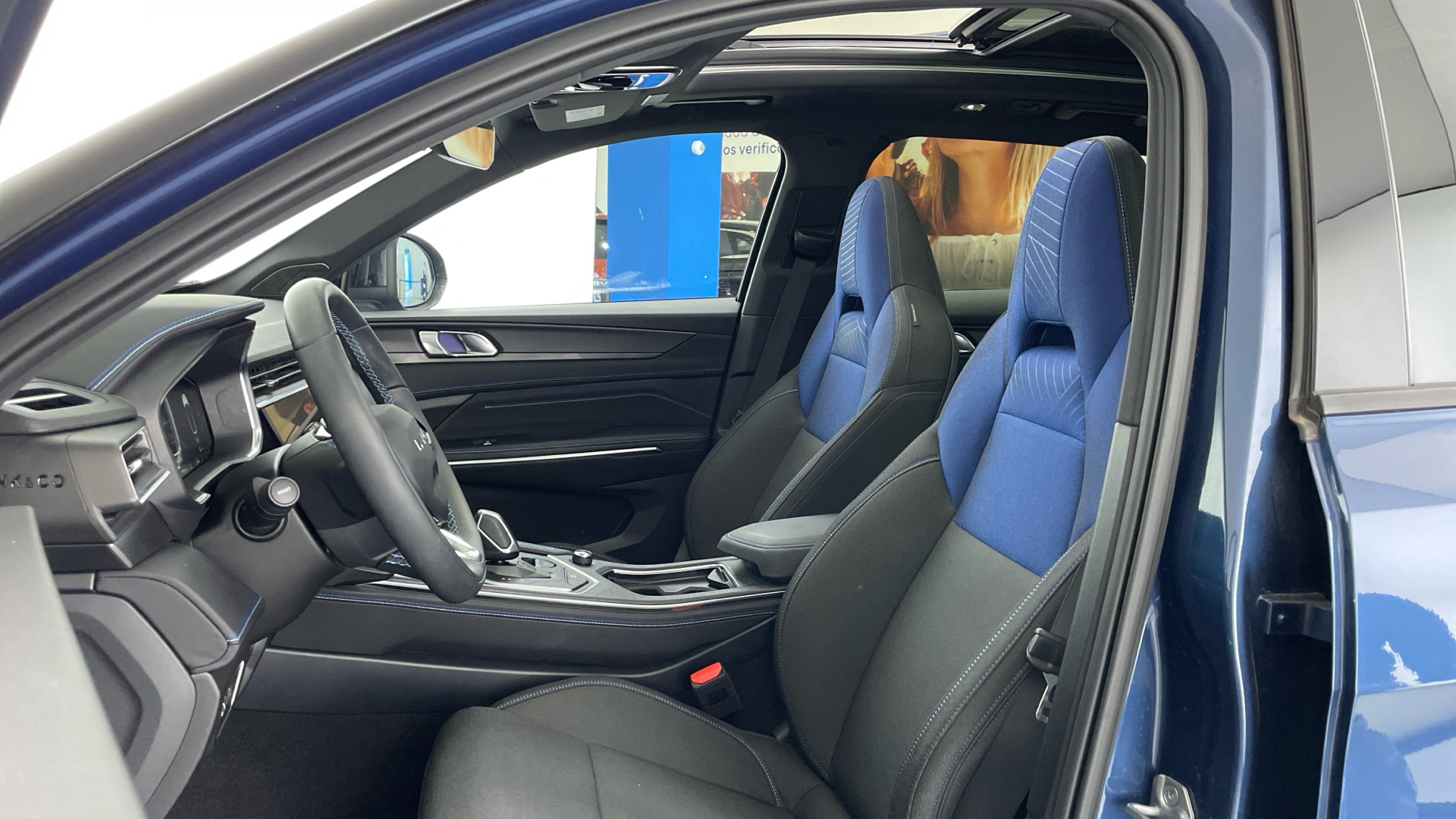Lynk & Co 01 - 11