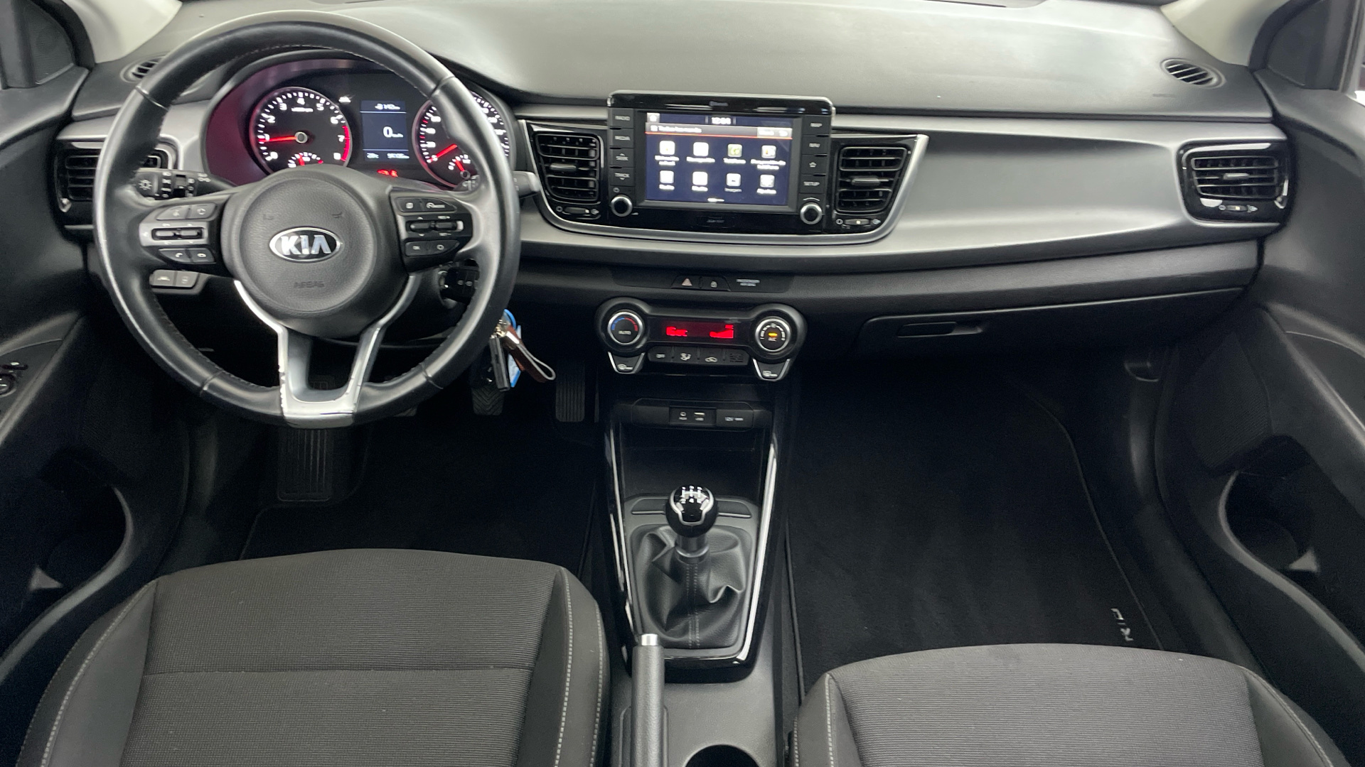 Kia Rio - 10
