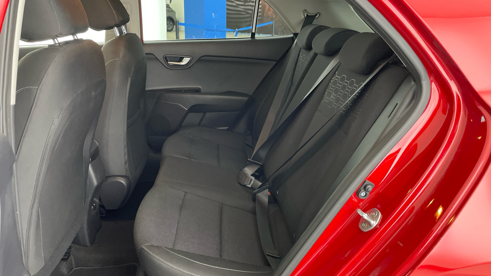 Kia Rio - 12