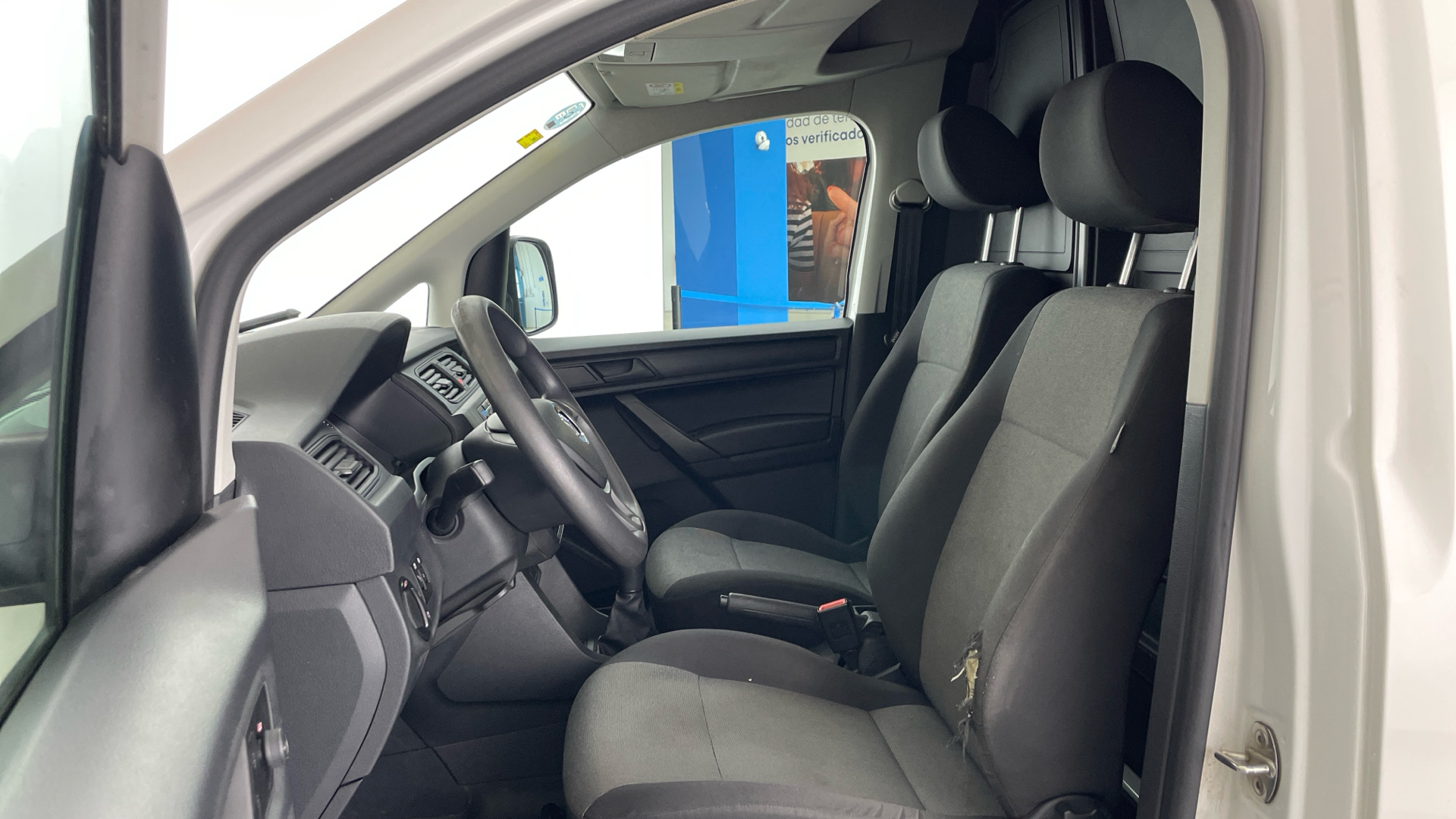 Volkswagen Caddy - 11