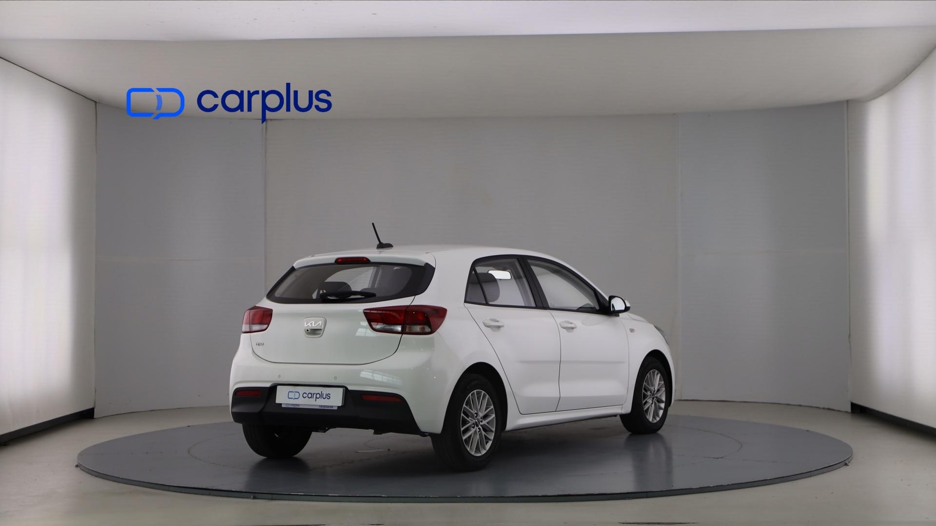 Kia Rio - 3
