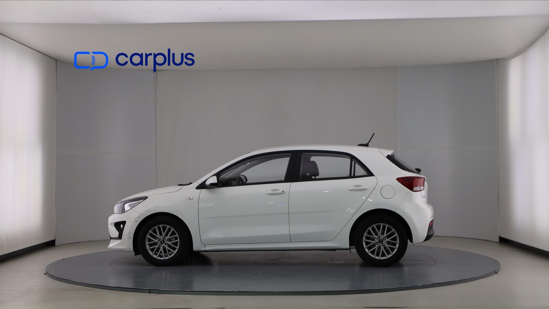 Kia Rio - 7