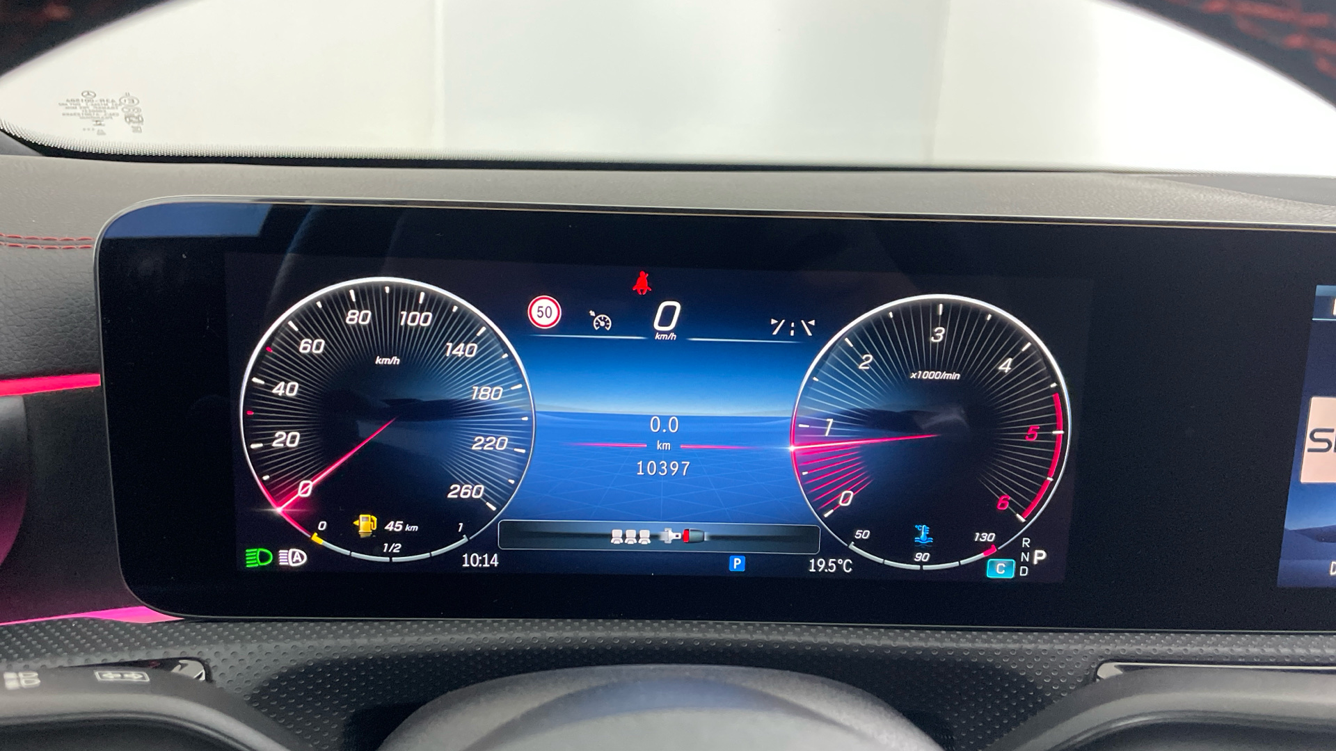 Mercedes-Benz CLA - 9